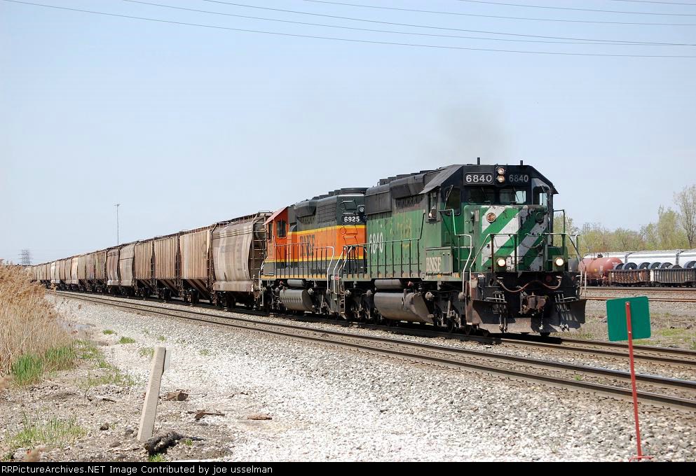 BNSF 6840